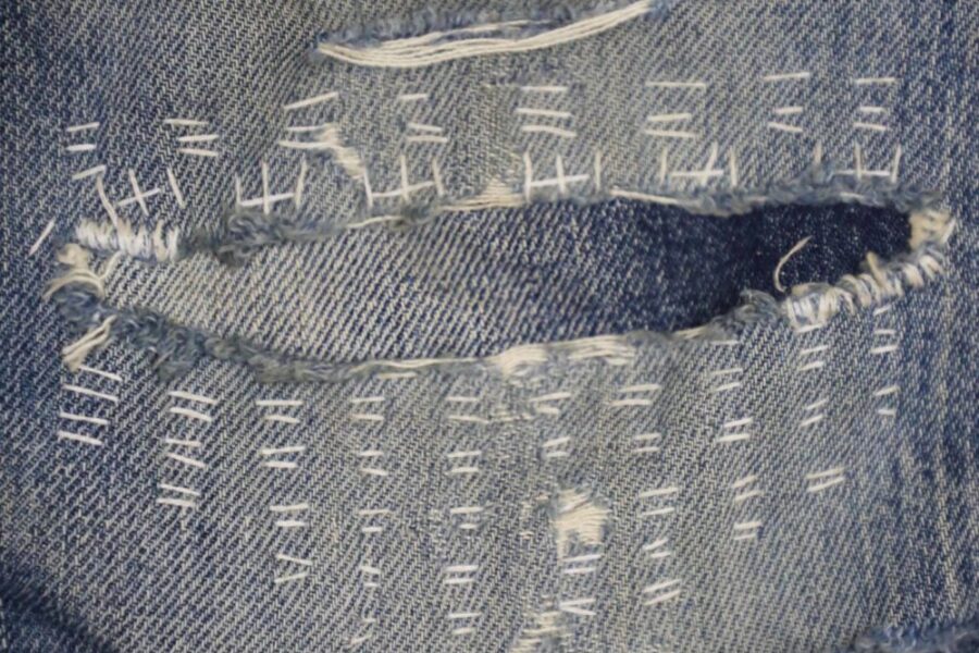 Hanging “refurbished clothes” in a closet is the new cool-Revamp it via mending